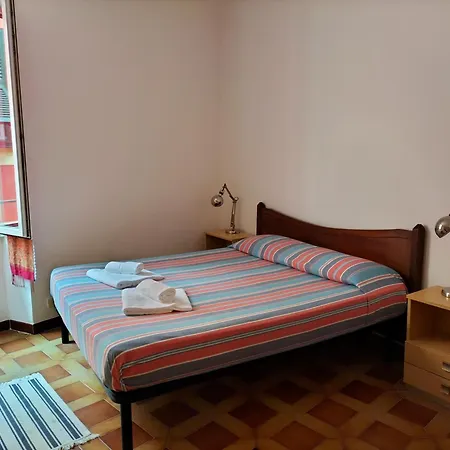 Carugio Santacroce Aptm Apartamento