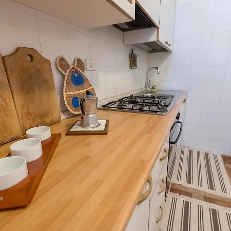 Carugio Santacroce Aptm Apartman